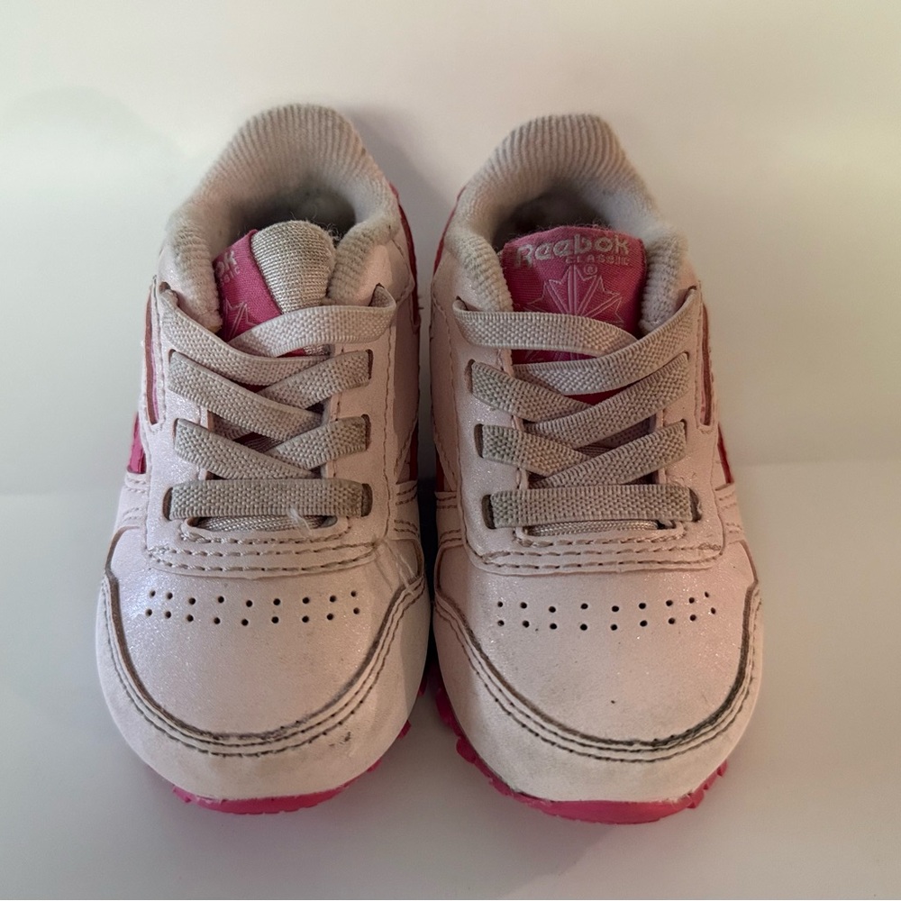 Reebok Kids Sneakers in Pink and White